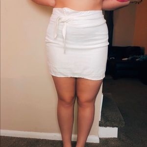 BRAND NEW double layered white linen skirt
